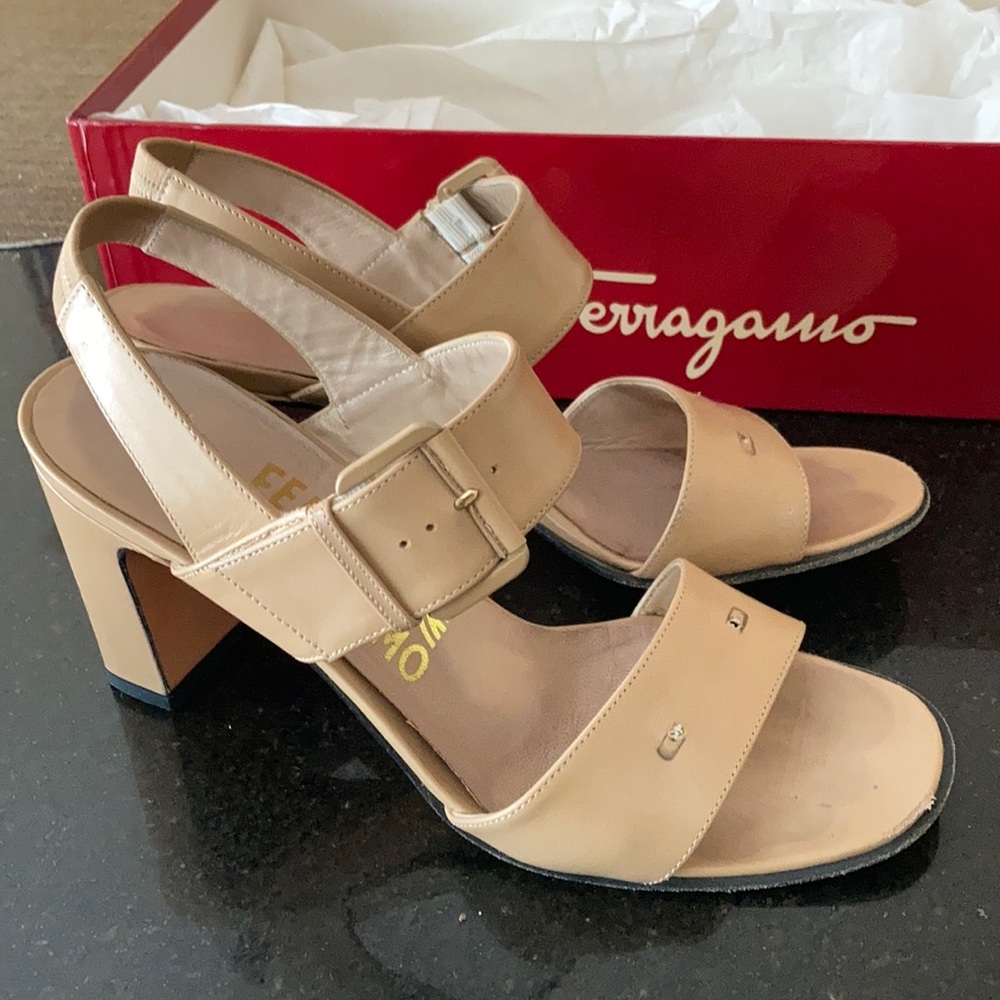 Salvatore Ferragamo strapped sandals size 6 B TLC